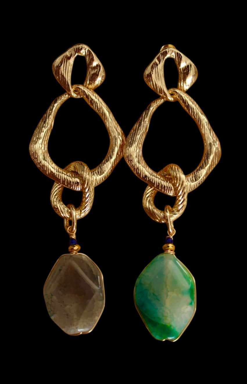 Gold-plated elegance with natural Agate stone